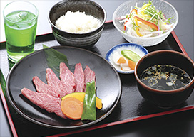 米沢牛カルビランチ